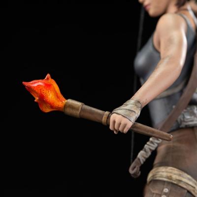 Tomb Raider Estatua PVC Lara Croft Survivor Era 33 cm