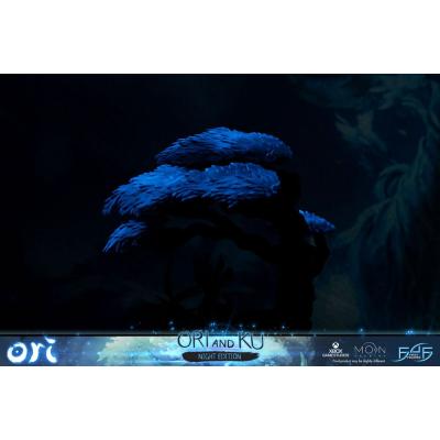 Ori and the Will of the Wisps Estatua Ori and Ku Night Ver. 38 cm