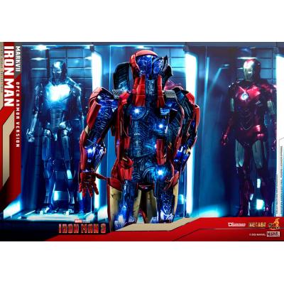 Iron Man 3 Diorama 1/6 Iron Man Mark VII (Open Armor Version) 32 cm