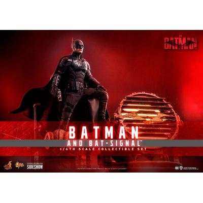 The Batman Figura Movie Masterpiece 1/6 Batman with Bat-Signal 31 cm