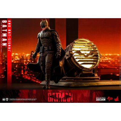 The Batman Figura Movie Masterpiece 1/6 Batman with Bat-Signal 31 cm