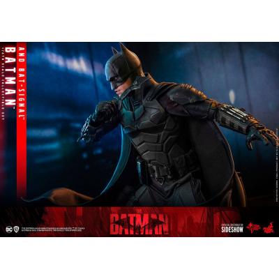 The Batman Figura Movie Masterpiece 1/6 Batman with Bat-Signal 31 cm