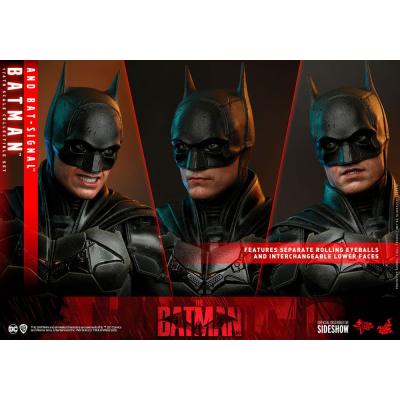 The Batman Figura Movie Masterpiece 1/6 Batman with Bat-Signal 31 cm