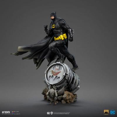 DC Comics Estatua 1/10 BDS Art Scale Batman Deluxe (Black Version Exclusive) heo EU Exclusive 30 cm