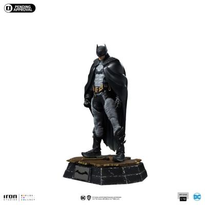 DC Comics Estatua 1/10 Art Scale Batman by Rafael Grampá 23 cm