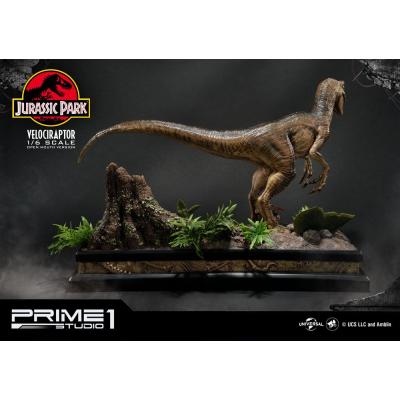 Jurassic Park Estatua 1/6 Velociraptor 41 cm