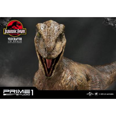 Jurassic Park Estatua 1/6 Velociraptor 41 cm