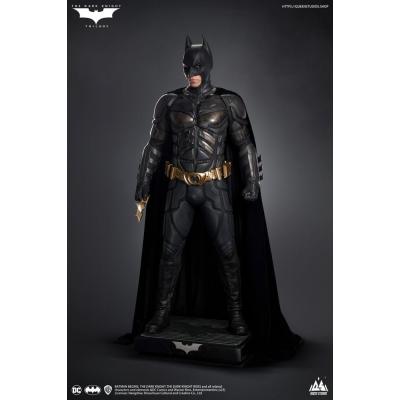 The Dark Knight Estatua tamaño real Batman Deluxe Edition 207 cm