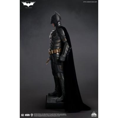 The Dark Knight Estatua tamaño real Batman Deluxe Edition 207 cm