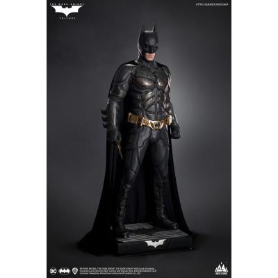 The Dark Knight Estatua tamaño real Batman Premium Edition 207 cm