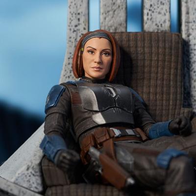 Star Wars: The Mandalorian Estatua Premier Collection 1/7 Bo-Katan Kryze on Throne 35 cm