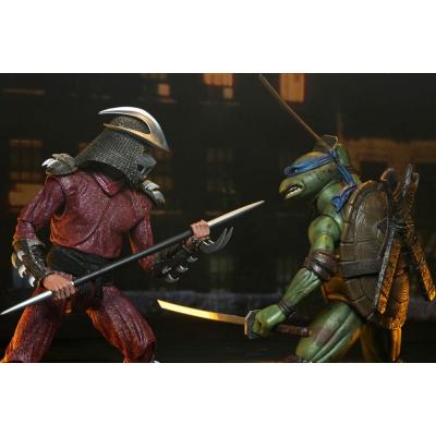 Tortugas Ninja (1990 Movie) Figura Roof Top Battle Shredder vs Leo 18 cm