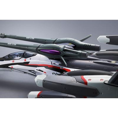 Macross Frontier Figura DX Chogokin Tornado Messiah Valkyrie Alto Saotome Use Revival Ver. 25 cm