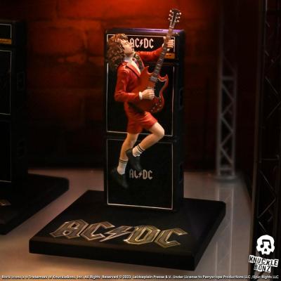 AC/DC Estatua Rock Iconz Angus Young III 25 cm