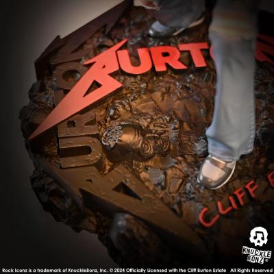 Metallica Estatua Rock Iconz Cliff Burton II 22 cm