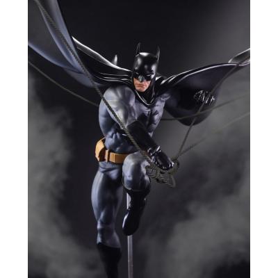 DC Direct Estatua a DC Designer Series Batman (by Dan Mora) 40 cm